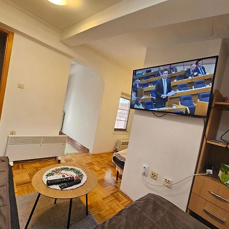 Apartman Ellye Lukavica 외부 사진