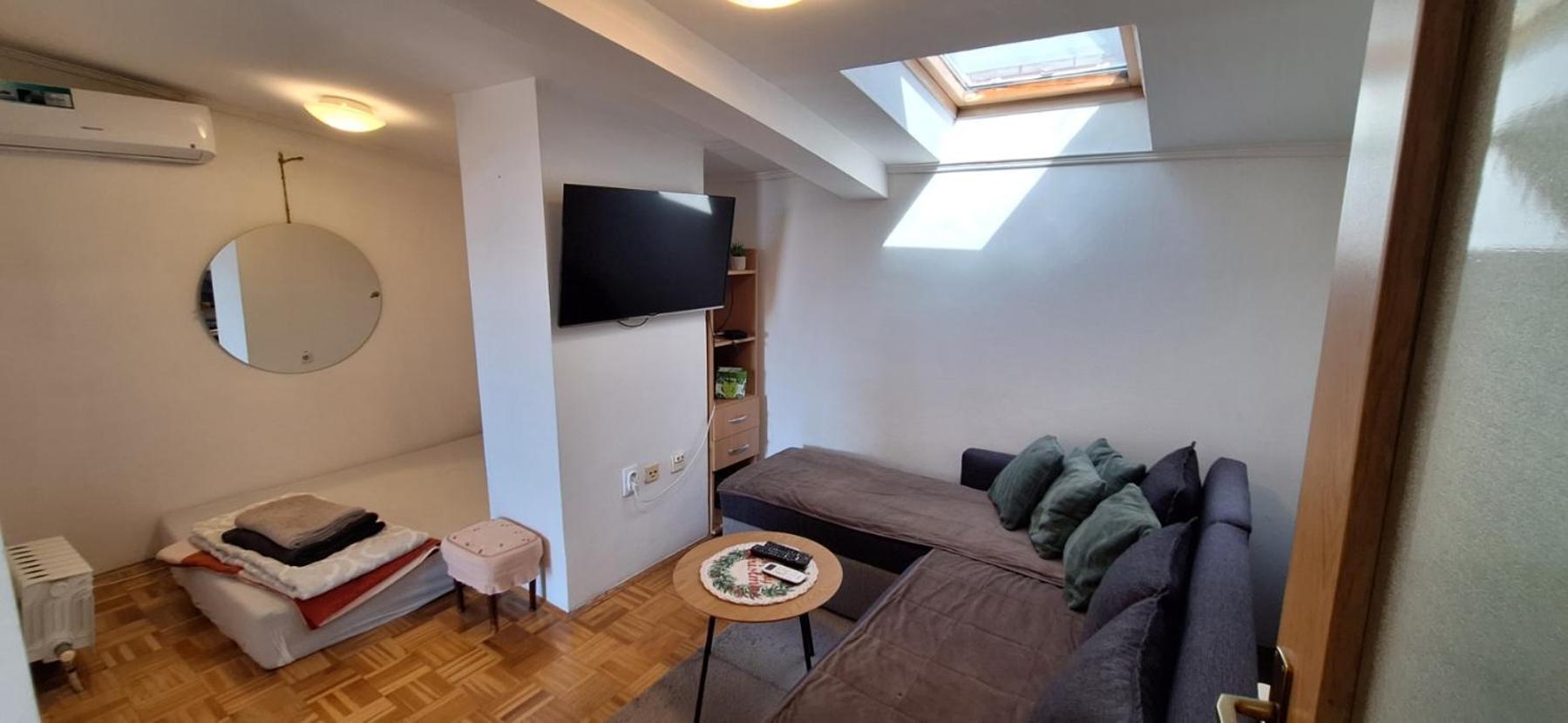 Apartman Ellye Lukavica 외부 사진